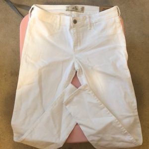 NEW hollister “super skinny” jeans, size 5 Regular